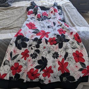 Size 8 women's dress black white red